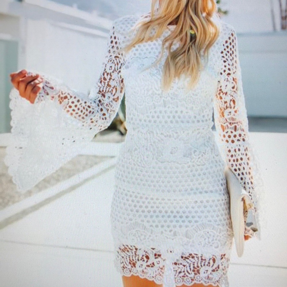 *FABULOUS* Fully Lined White Crocheted Dress NWT